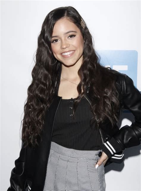 De Chica Disney Al Cine De Terror Jenna Ortega La Protagonista De