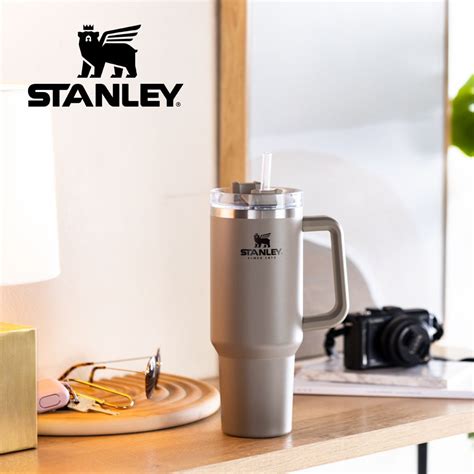 Stanley 美國 冒險系列 吸管隨手杯 118l Silt沙色 Pchome 24h購物