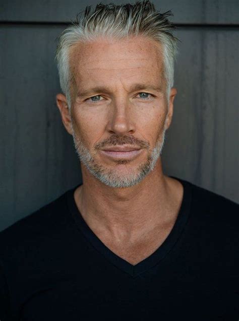 7 Impressive Best Older Mens Hairstyles For Oblong Face