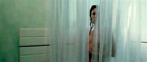 Naked Halina Reijn In De Passievrucht