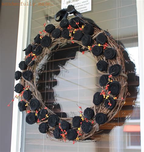 Wonderfully Made: Halloween Felt Flower Wreath