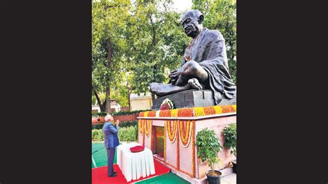 Statues Of Freedom Fighters And National Icons Moved To Prerna Sthal In