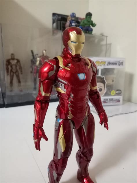 Closer Look At The Inch Zd Toys Iron Man Mark Figure From Captain