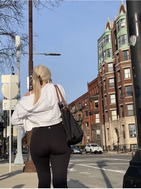 Blonde Bubble Butt Leggings Spandex Leggings And Yoga Pants Forum