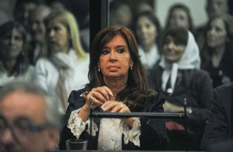 Cristina Fernández Es Condenada A Seis Años De Prisión Almomento