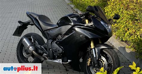 Honda Cbr Cc Sportiniai Superbikes M A