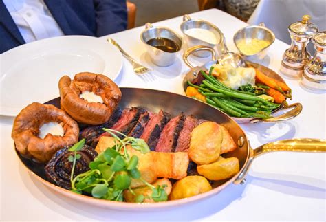 An Exquisite Sunday Lunch In The Northall Restaurant At Corinthia