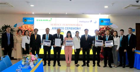 VIAGS TAN SON NHAT PROUDLY RECEIVED 05 AWARDS FOR SERVICE PERFORMANCE