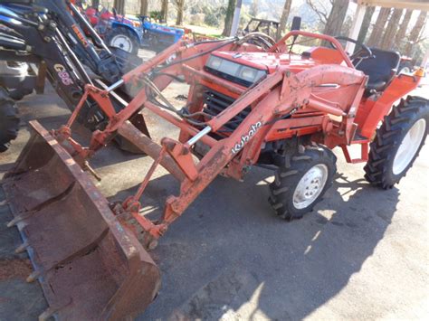 Kubota L1 215D Intrac Japanese Tractors