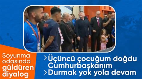 Cumhurbaşkanı Erdoğan ve Başakşehir futbolcularının soyunma odasında