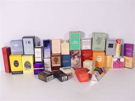 Lot D Environ Miniatures De Parfum En Boite Ou Coffret Dont Paco