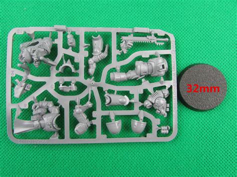 1pcs Sergeant Jovan Ultramarines Primaris Space Marine Warhammer 40k