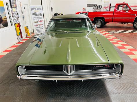 1969 Dodge Charger R T 426 Hemi 4 Speed Manual Concourse Quality See Video Stock