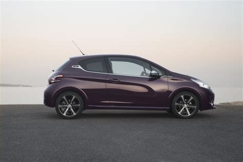 Profil Peugeot 208 Xy Purple Night 16 E Hdi 115 Côte Dazur 2