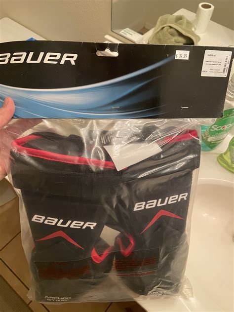 New Bauer Vapor X900 Sr Knee Protectors Sidelineswap