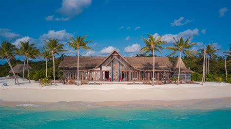 Seaclub Furaveri Island Resort Spa