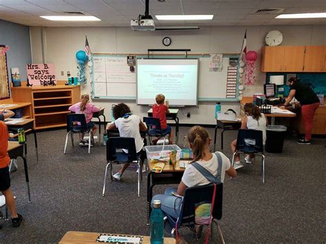 Tomball ISD students experience first week of school, face-to-face and ...