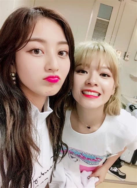 Twice Jihyo Jeongyeon Twice Kpop Girls Twice Jihyo