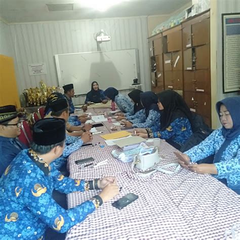 Hari Pertama Masuk Usai Libur Lebaran SDN 8 Ciseureuh Rapat Evaluasi