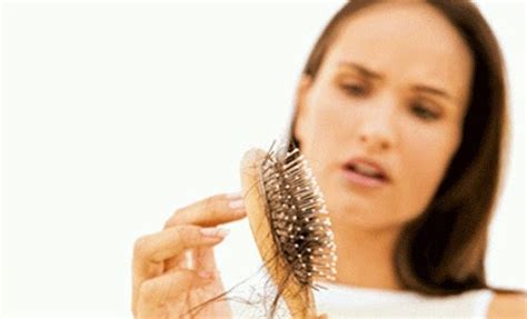 5 Tips Dan Cara Atasi Rambut Rontok Secara Alami Femazone