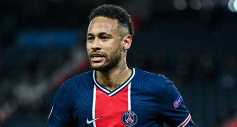 Stop Aux Rumeurs Barcelonaises Neymar Annonce Qu Il Reste Au PSG