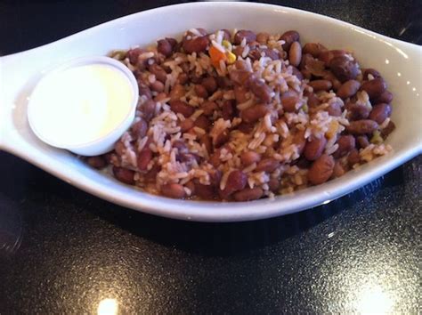 El Casamiento Salvadoreño Es Un Platillo Muy Simple Arroz Con Frijoles