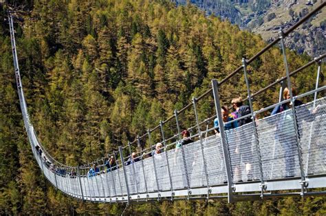 Su A Inaugura Maior Ponte Suspensa Para Pedestres Do Mundo