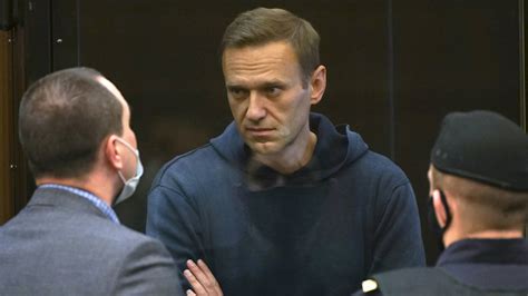 Russian Opposition Leader Alexei Navalny Jailed For 3 5 Years Lbc