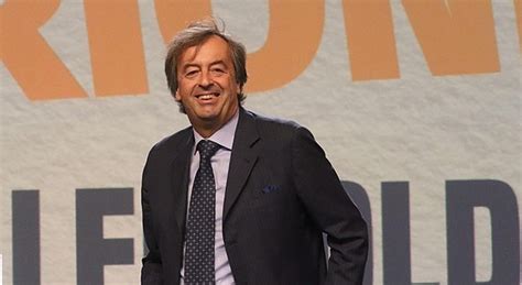 Burioni Chi Il Professore Twitstar Odiato Dai No Vax