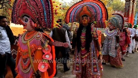 Folk Dancers Of Jharkhand Parade At Surajkund Mela Haryana Youtube