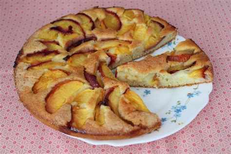 Gâteau moelleux aux nectarines de Plaisirs de la Maison et ses recettes