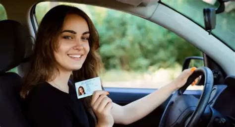 Licencias de conducción gratis mujeres podrán obtener el pase sin