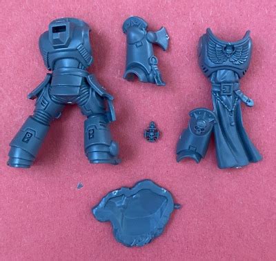 New Space Marine Primaris COMPANY HEROS COMPANY CHAMPION TORSO LEGS