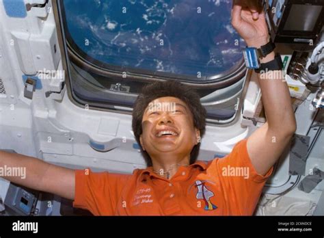 Hot Sexy Chiaki Mukai Bikini Pics