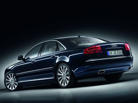 2009 Audi A8 | Motor Desktop