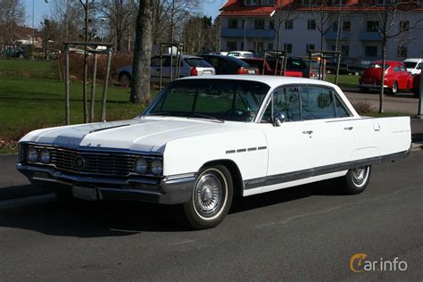 Buick Electra Window Pillarless Sedan