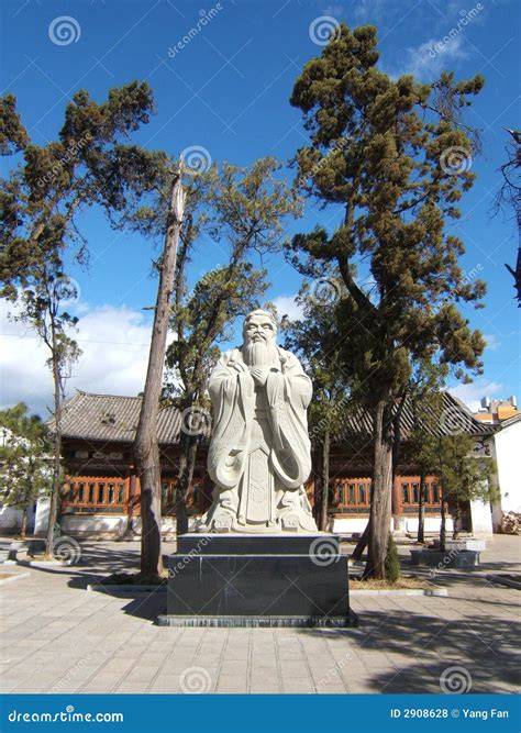 The Statue of Confucius stock photo. Image of chinese - 2908628