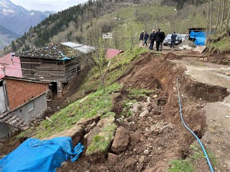 Trabzonun Araklı ilçesinde 8 ev heyelan tehlikesi nedeniyle boşaltıldı