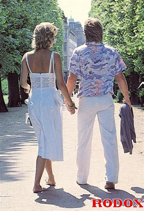 Retro Xxx Horny Seventies Lady Shows Her B XXX Dessert Picture 5