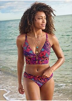 9 Hot Sexy Jill Lincoln Bikini Pics