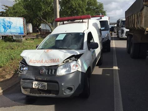 G1 Acidente Com Quatro Veículos Deixa Dois Feridos Na Br 230 Na