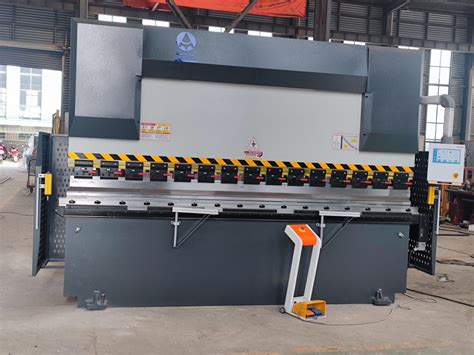 Metal Plate Hydraulic Metal Press Brake Bending Machine, 125ton Press ...