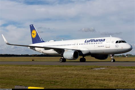 D Aiup Airbus A Lufthansa Kris Van Craenenbroeck Jetphotos