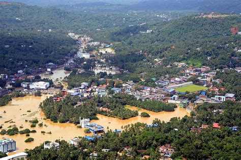 Kerala Floods 72 Dead 58 Missing Rahul Gandhi In Wayanad To Visit