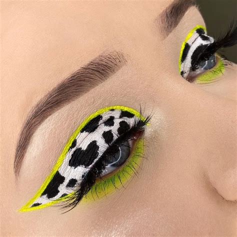 Pin On Makeup Art Edgy Makeup Eye Makeup Art Creative Eye Makeup