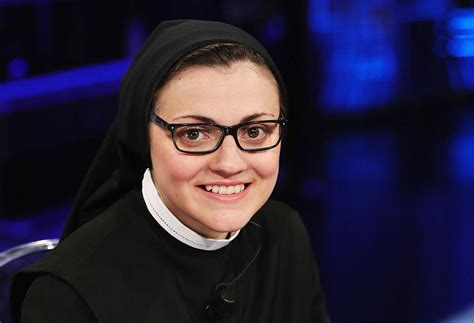 Cristina Scuccia Lex Suor Cristina Va All Isola Dei Famosi