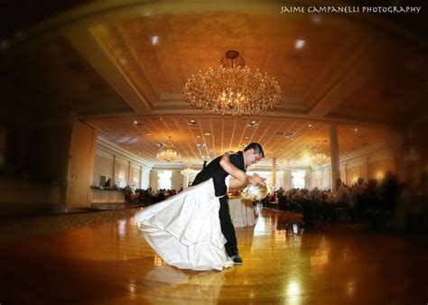 Abbington Distinctive Banquets in Glen Ellyn, IL | Wedding venue prices, Wedding prices, Wedding