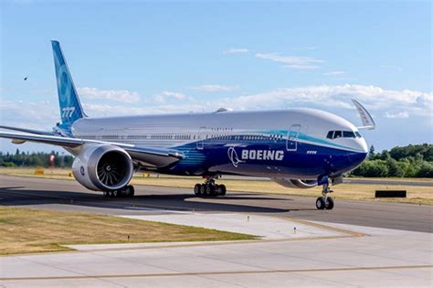 Boeing 777X, world's largest passenger plane, takes to skies - domain-b.com