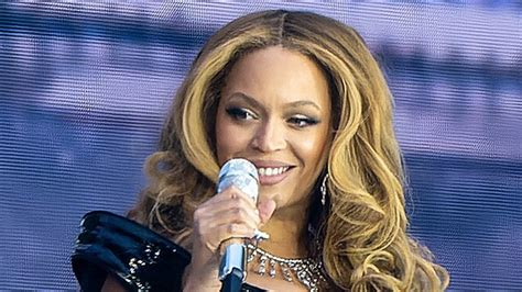 Beyoncés Country Music Album Makes History