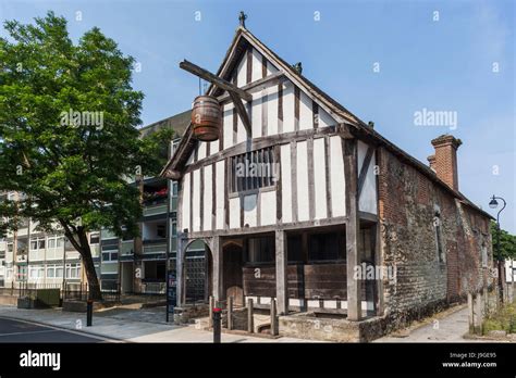 Medieval Merchants Hi Res Stock Photography And Images Alamy